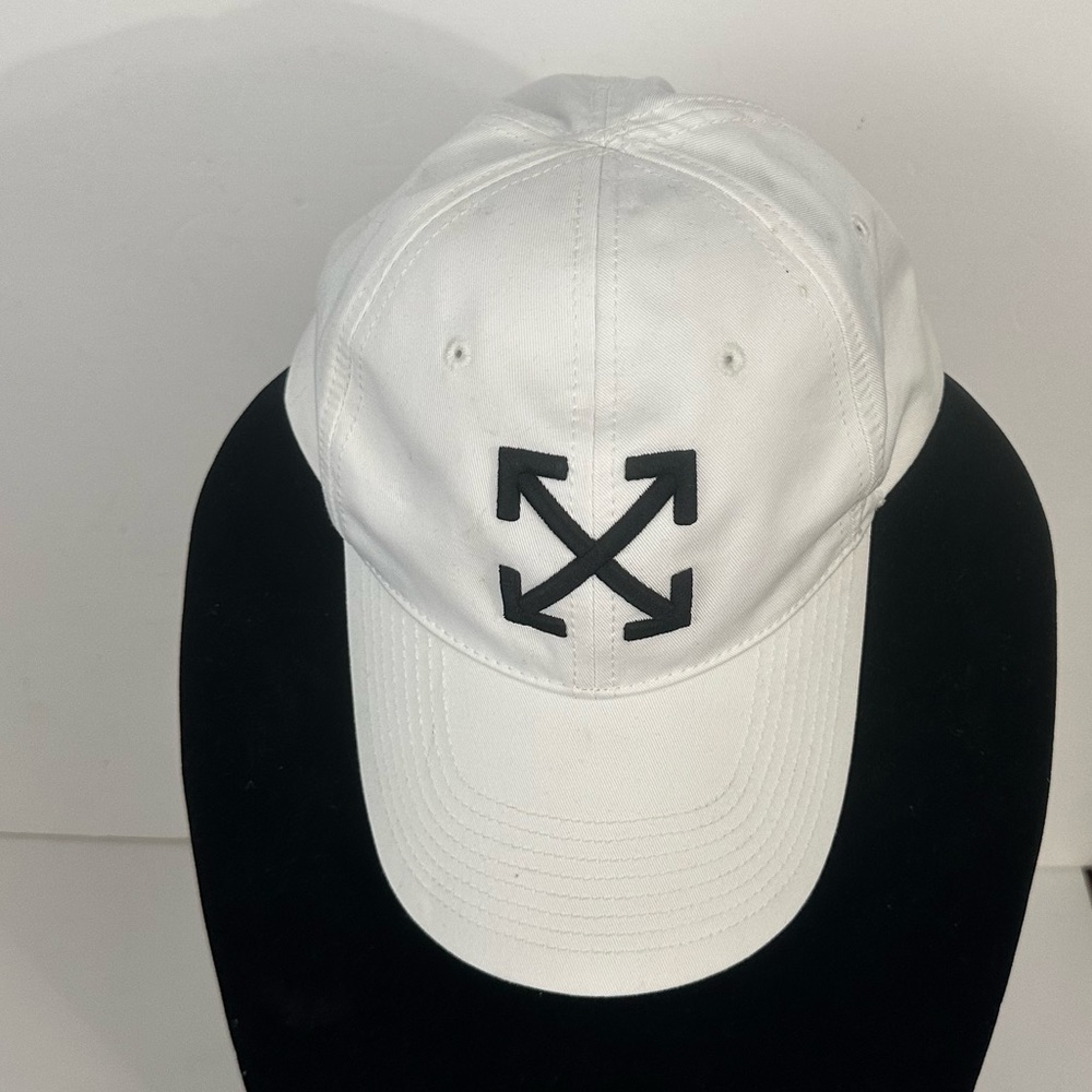 Off-White White Arrow Baseball Cap with Black Embroidered Logo